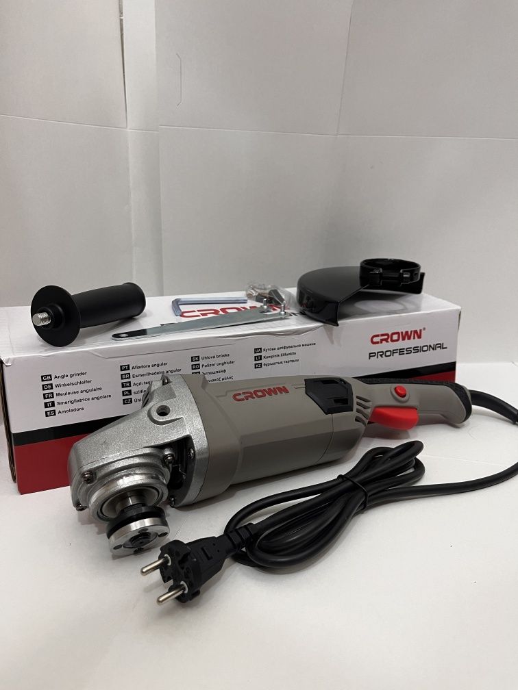 Новую .Болгарка Crown диск-180