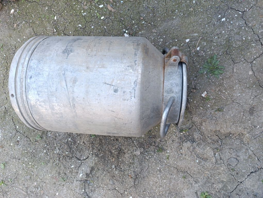 Продам флягу алюминиевую 40 литров