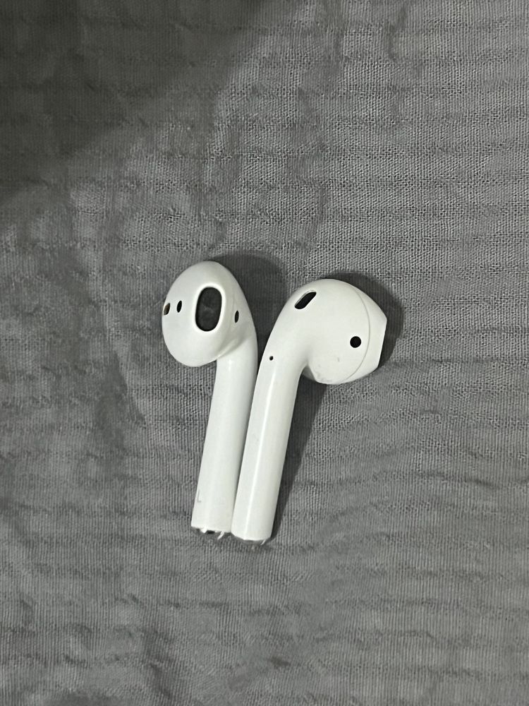 air Pods 2  поколения