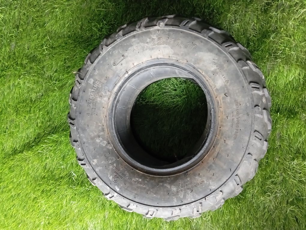 Продам резину на квадроцикл с размерами 22× 10 -10, в наличии 2 балона