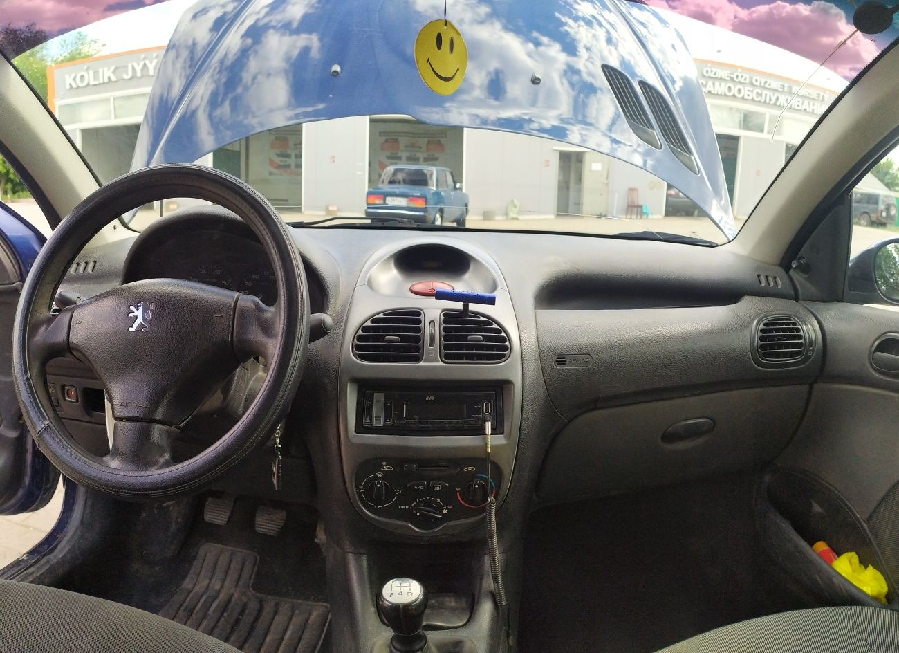 Продам автомобиль Peugeot 206