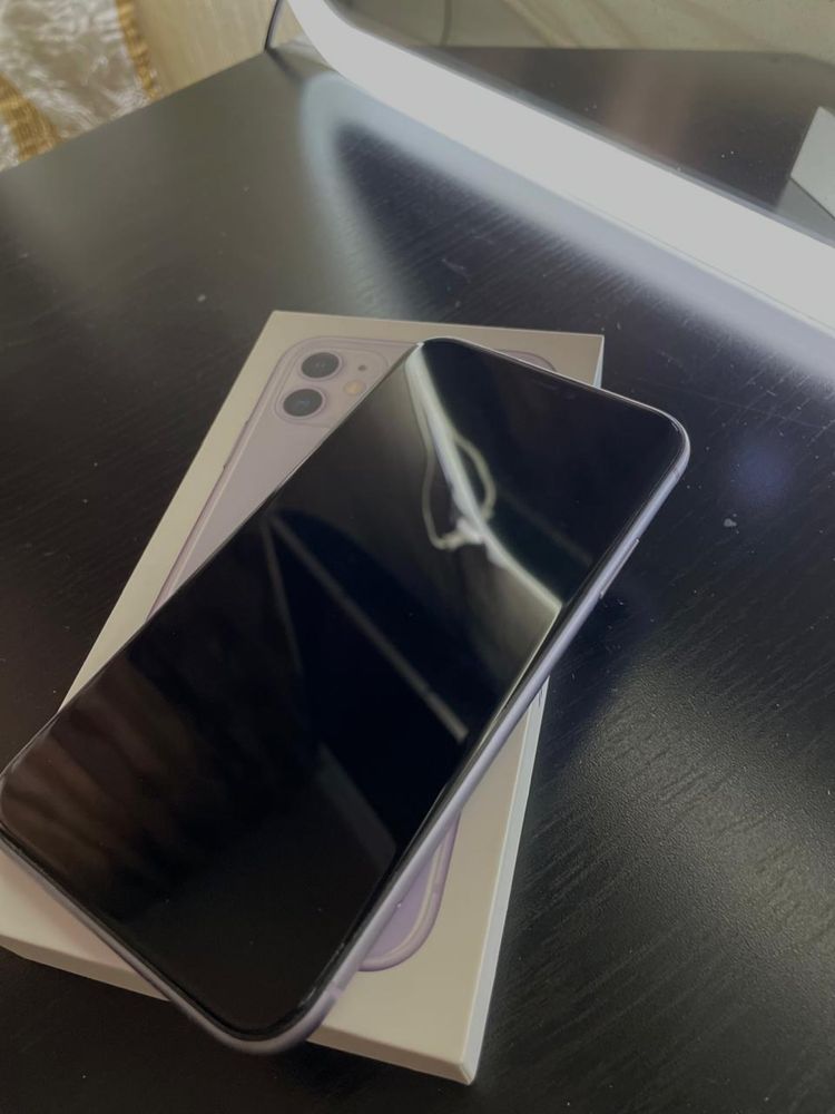 Продам Iphone 11