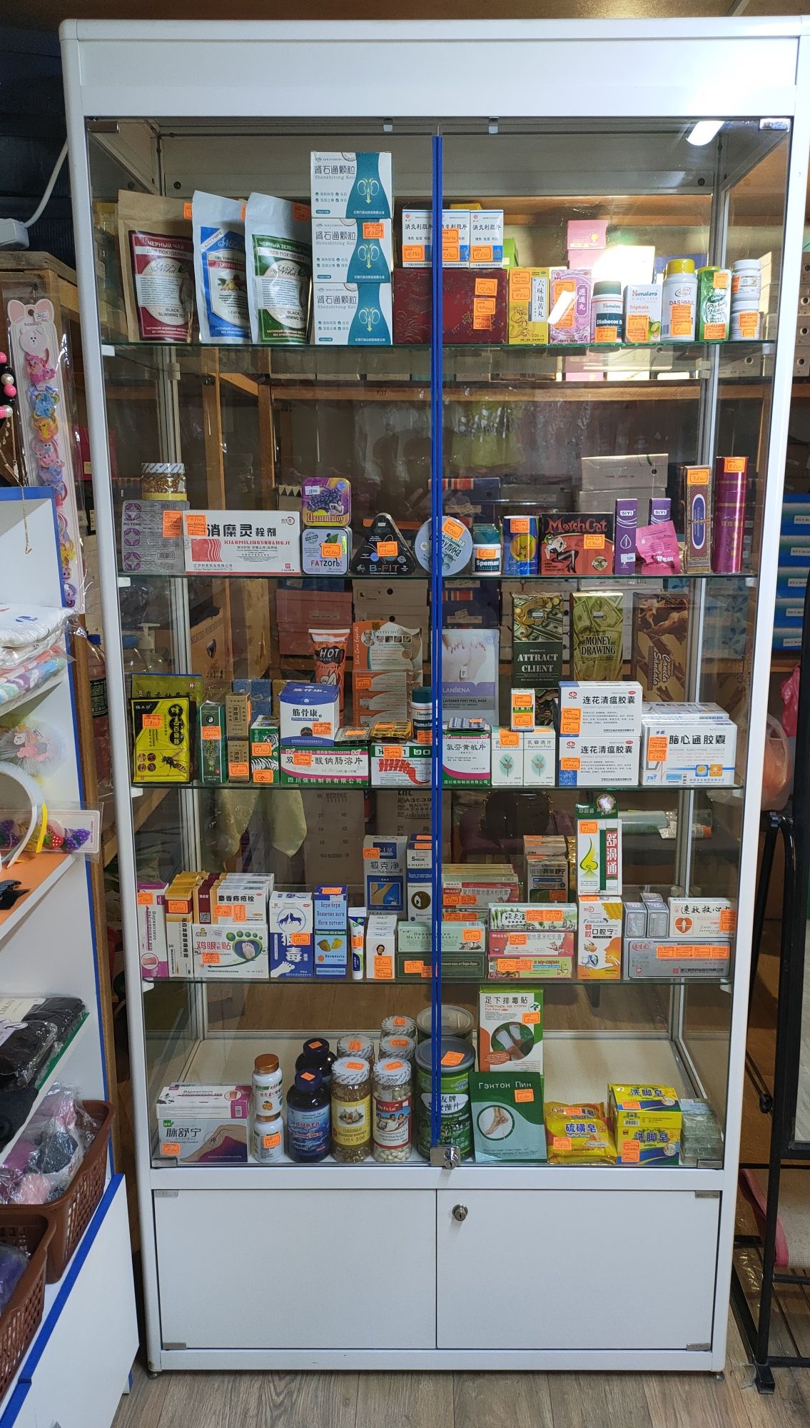 Продам шкаф заводской