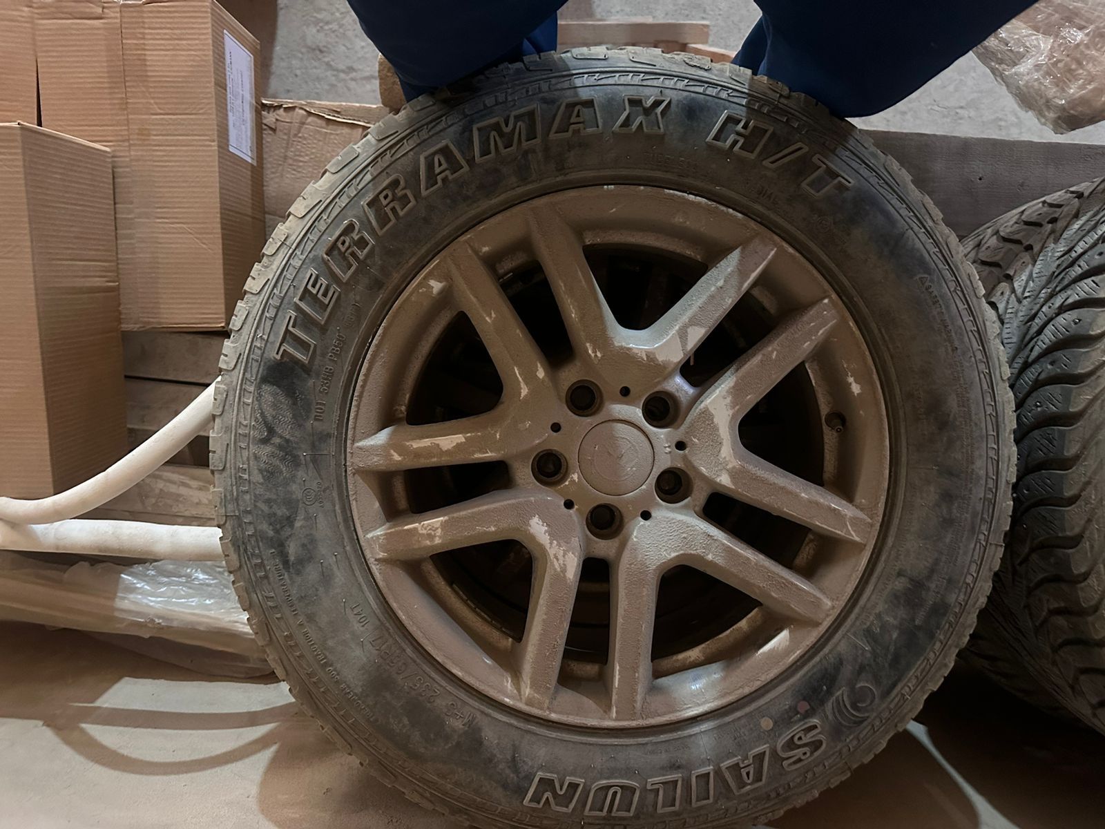 Продам диски с резиной от х5