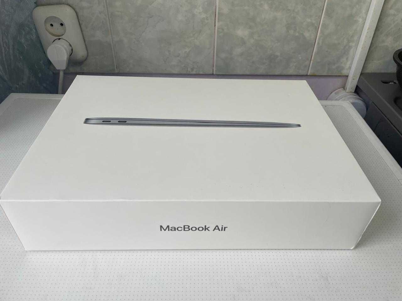 Продам MacBook Air Retina, 13-inch, 2019