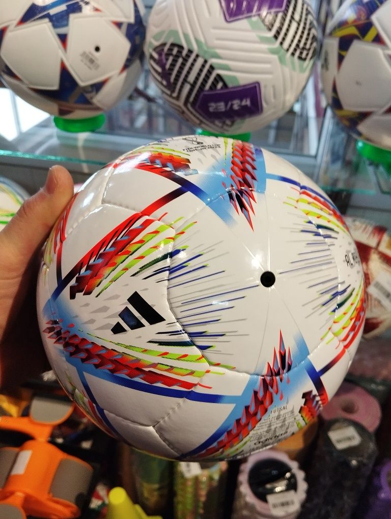 Футзальный мяч Adidas