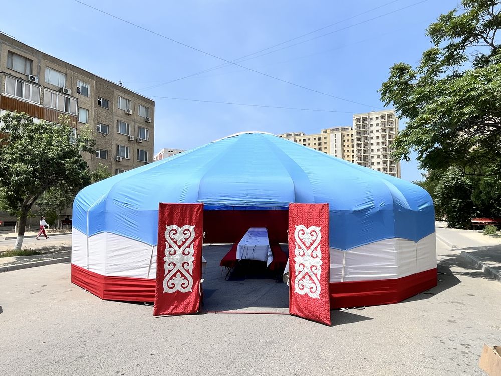 Ағаш үй. Юрта. Палатка.
