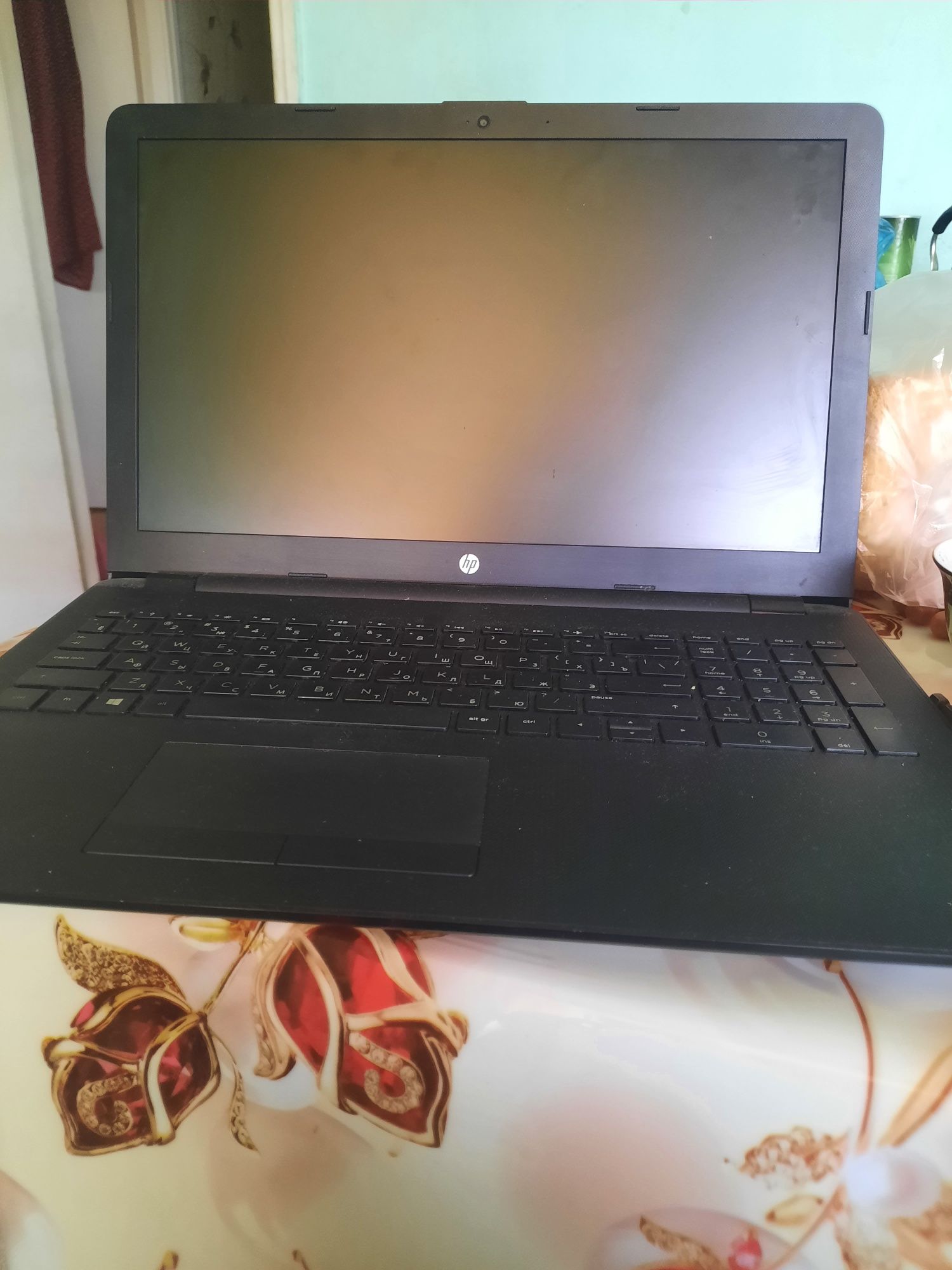 Продам  б/у Ноутбук hp