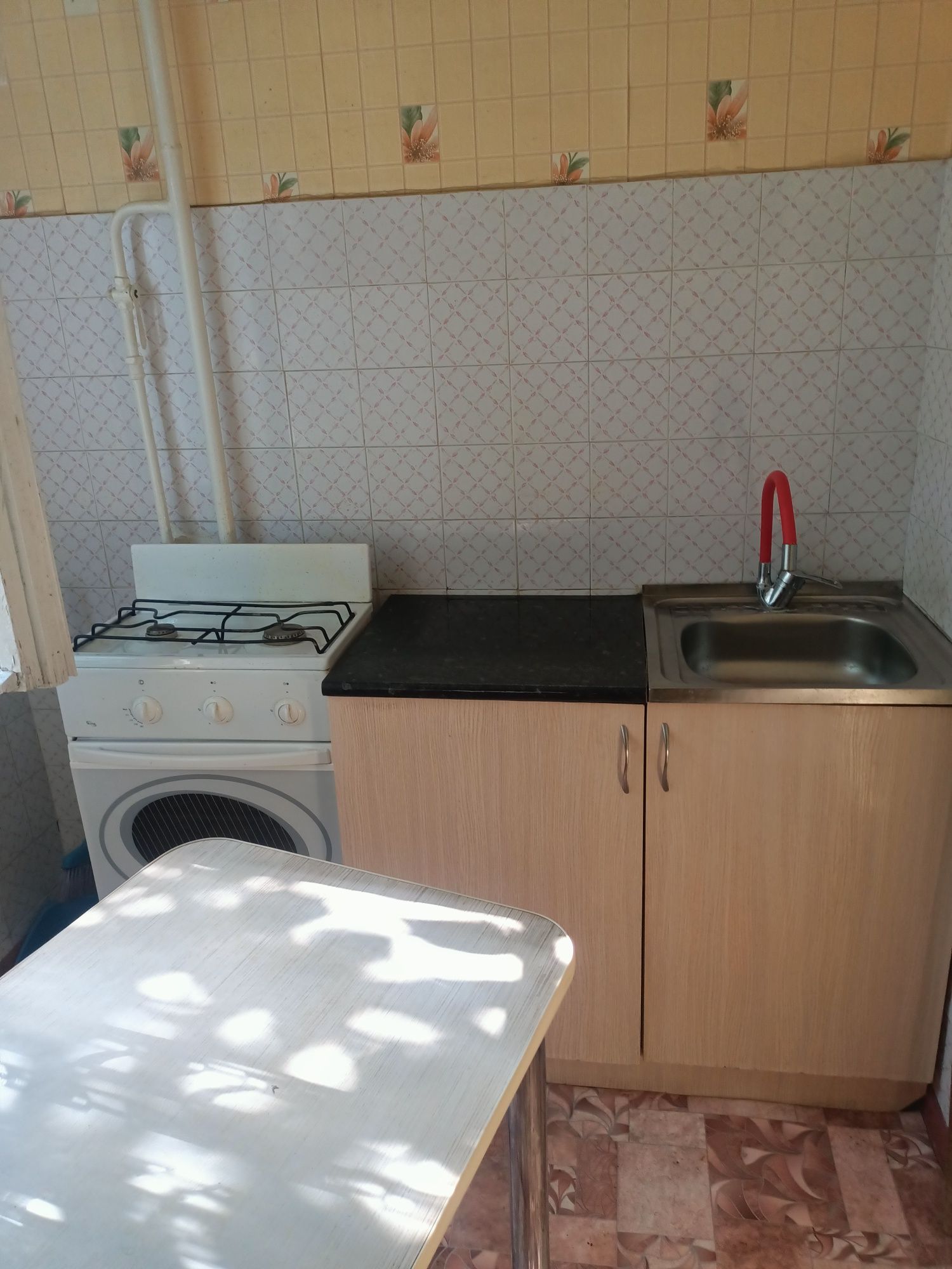 Продам 1 ком. Квартиру. Район Жастык кафе