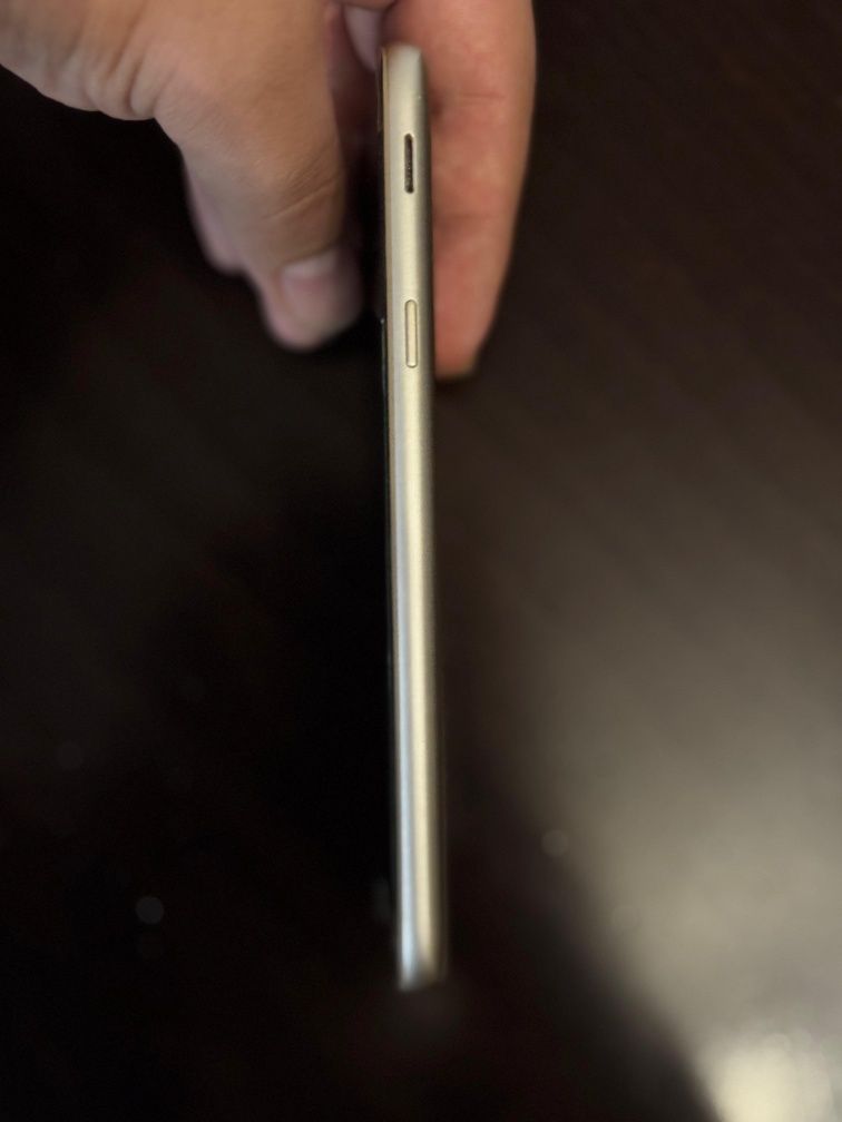 Продаю Samsung Galaxy J5 (2017)