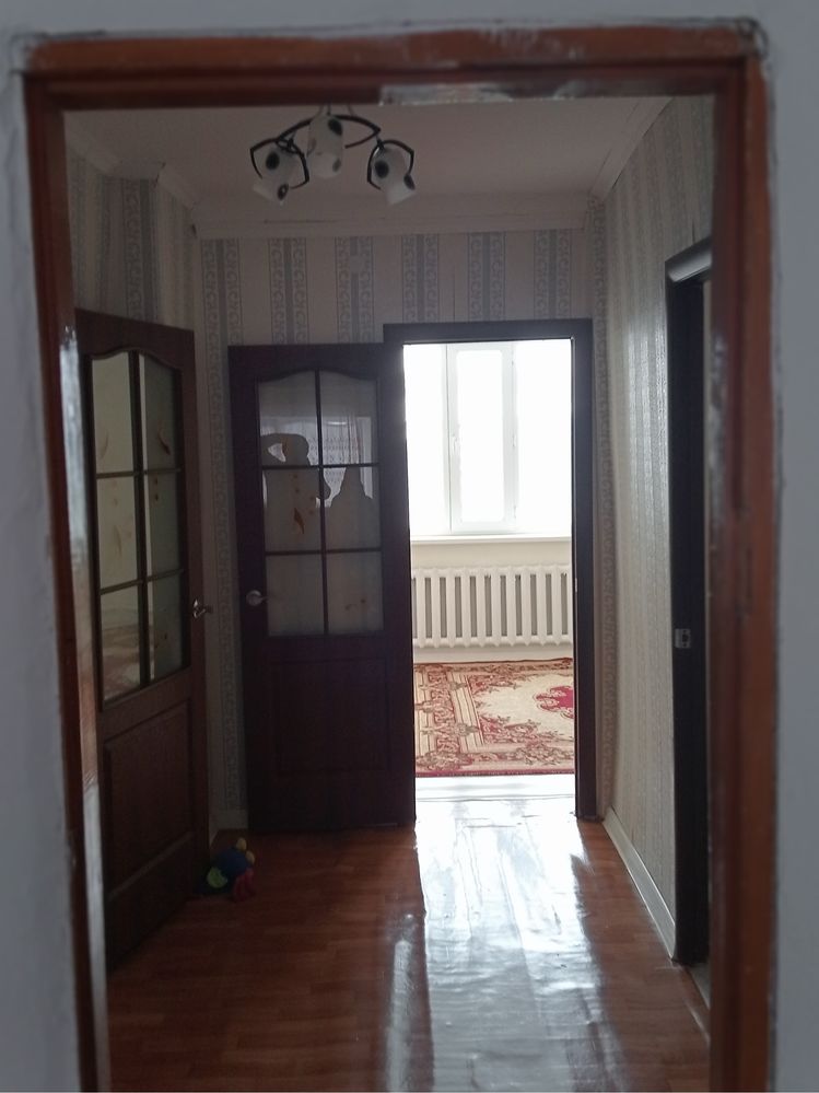 Наурыз көшесінде 3 болмели жер үй сатылады.