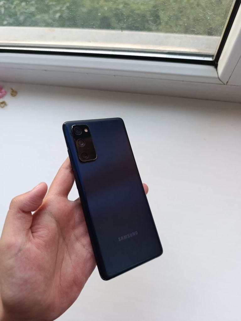 Samsung s20fe обмен/продажа