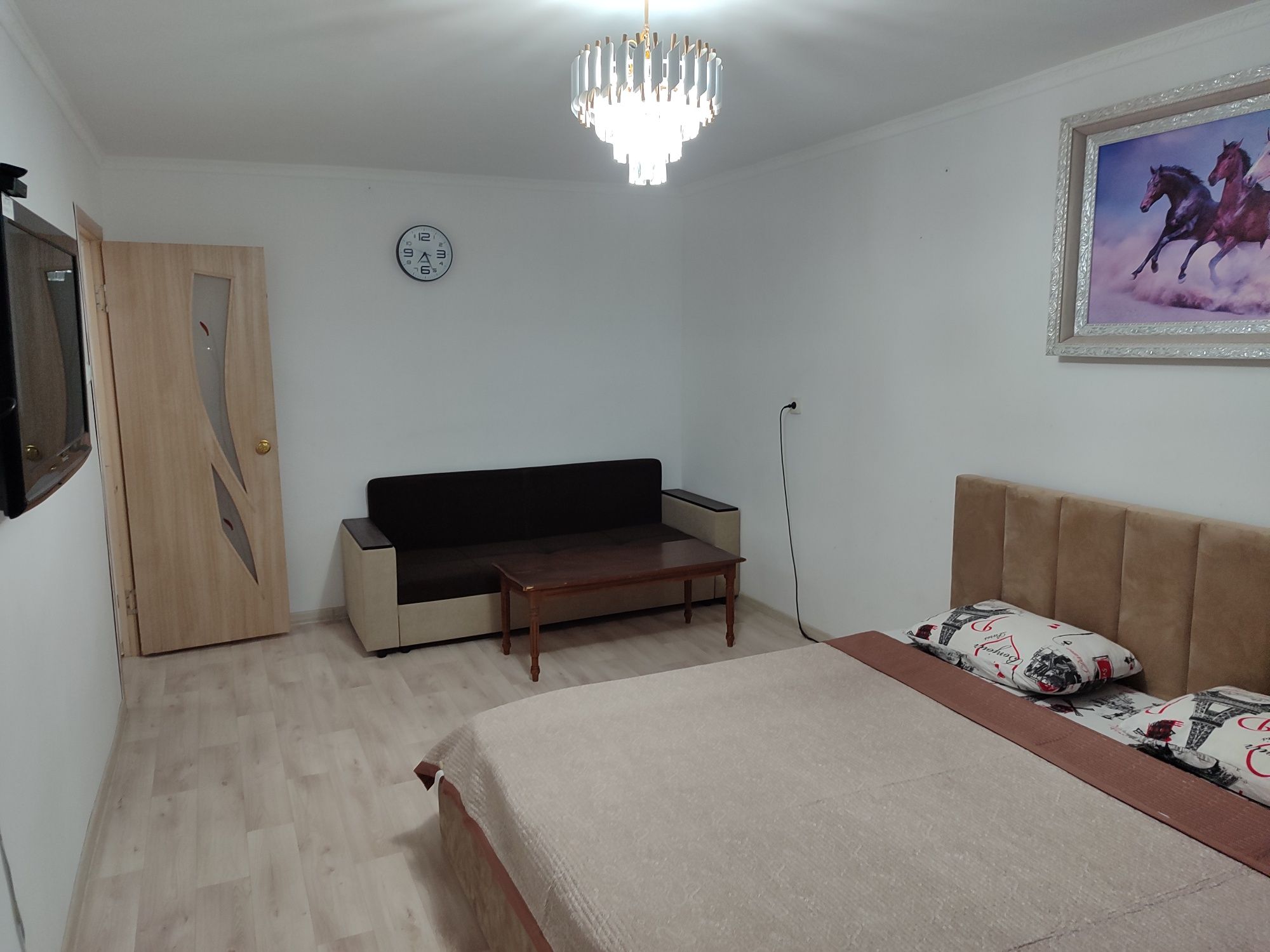 Квартира. Универсам. Сдается 1 комн.квартира почасовой и посуточно