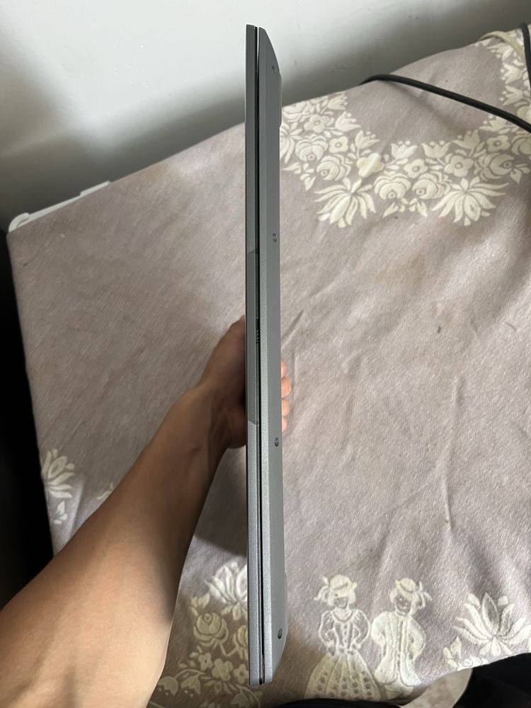 Lenovo idea pad 3 16/512