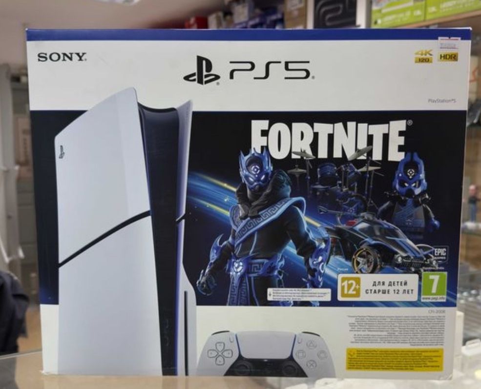 Play station 5/ps5 slim почти новая