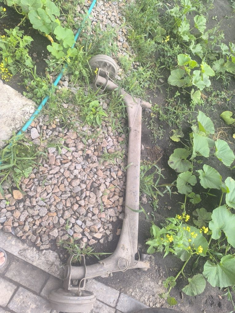 Продам заднию балку