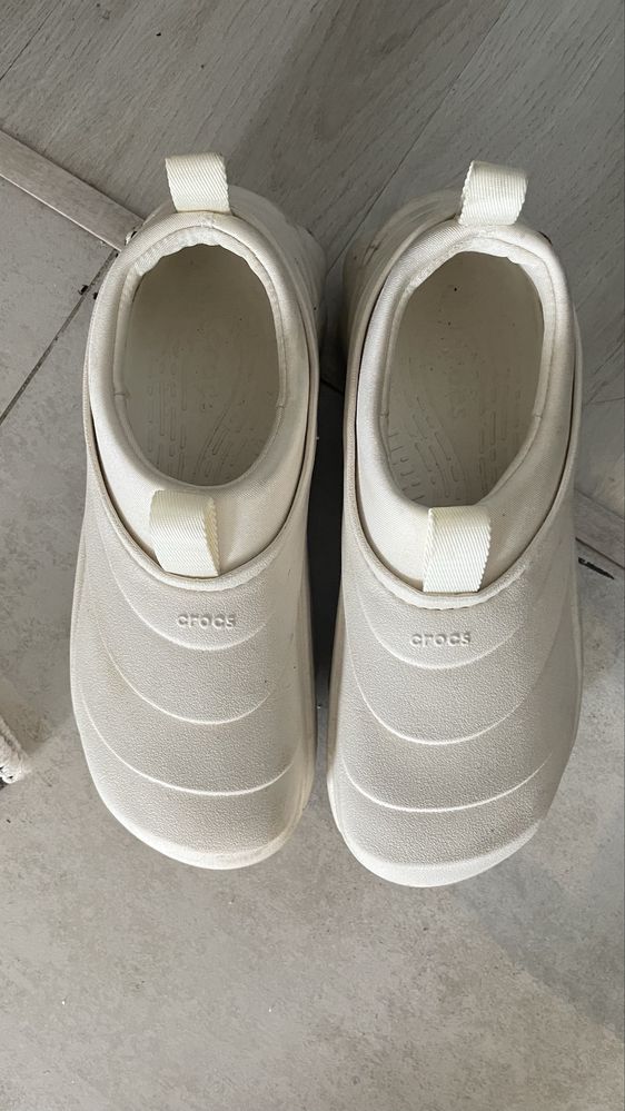 Продам Crocs обувь