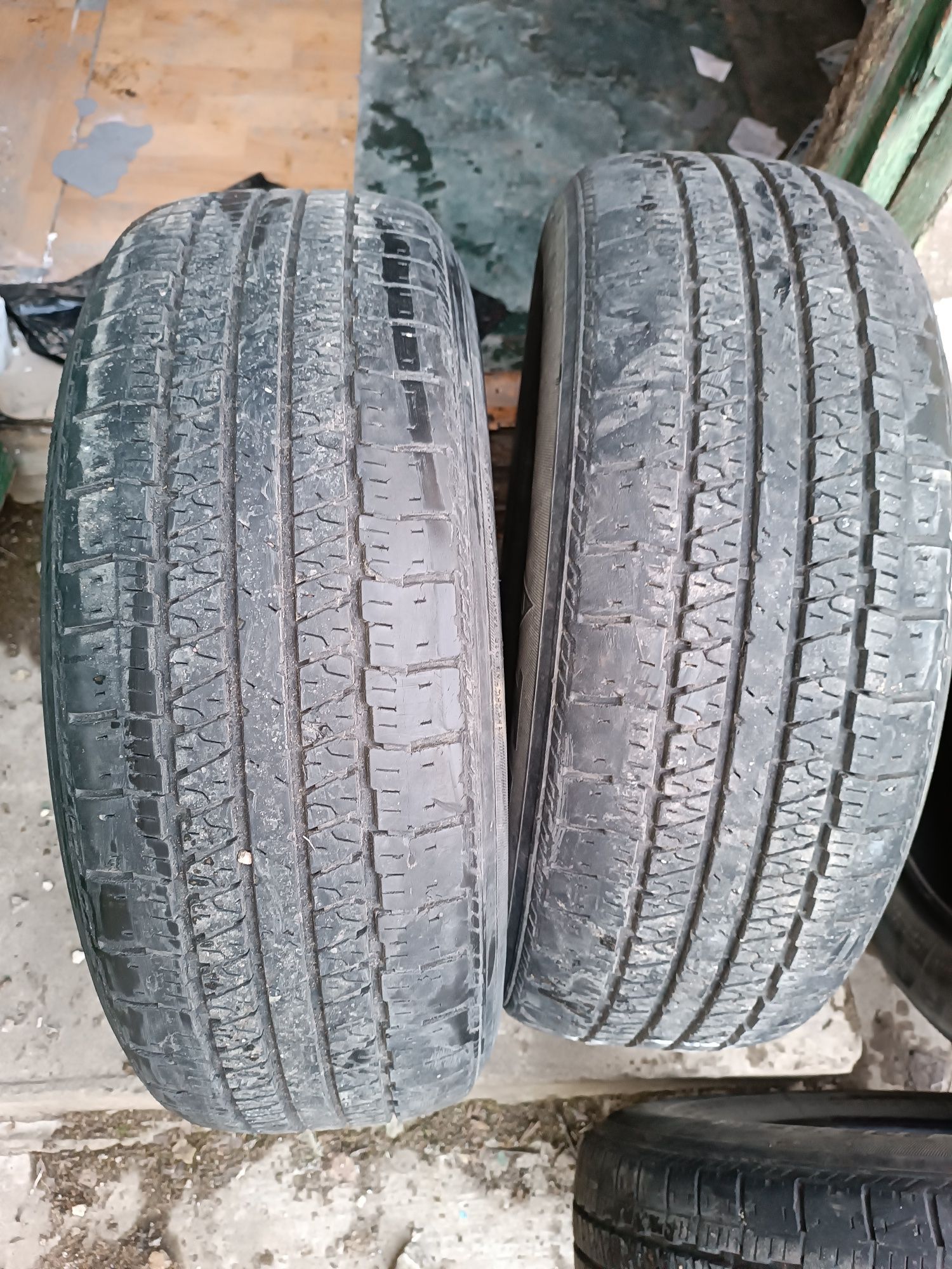 Продам шины 235/65/R17