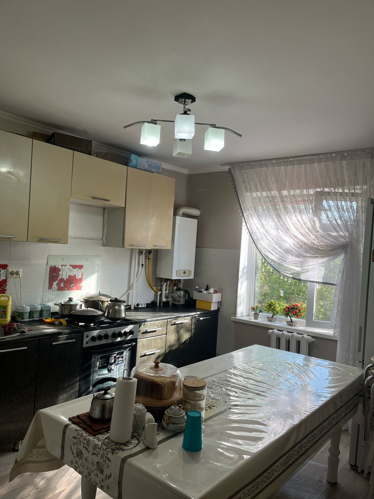 Продам 4 комнатную квартиру Братьев Жубановых