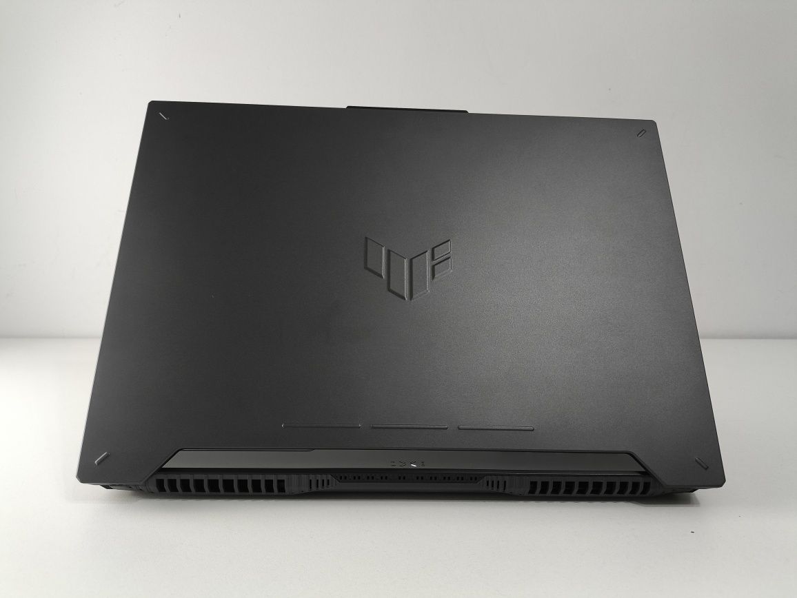 Шикарный игровой ноутбук ASUS TUF GAMING A15 (Ryzen 5 7535HS/RTX 4060)