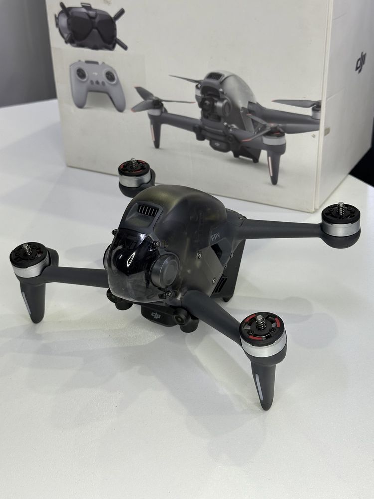 Dji FPV combo полный комплект можно через Каспи