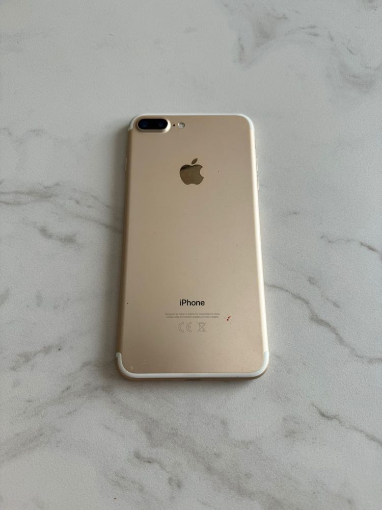 iPhone 7+ золотом цвете 32гб 81%ёмкость