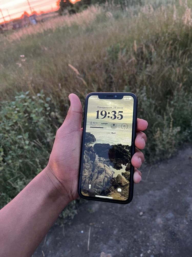 Обменяю айфон хр