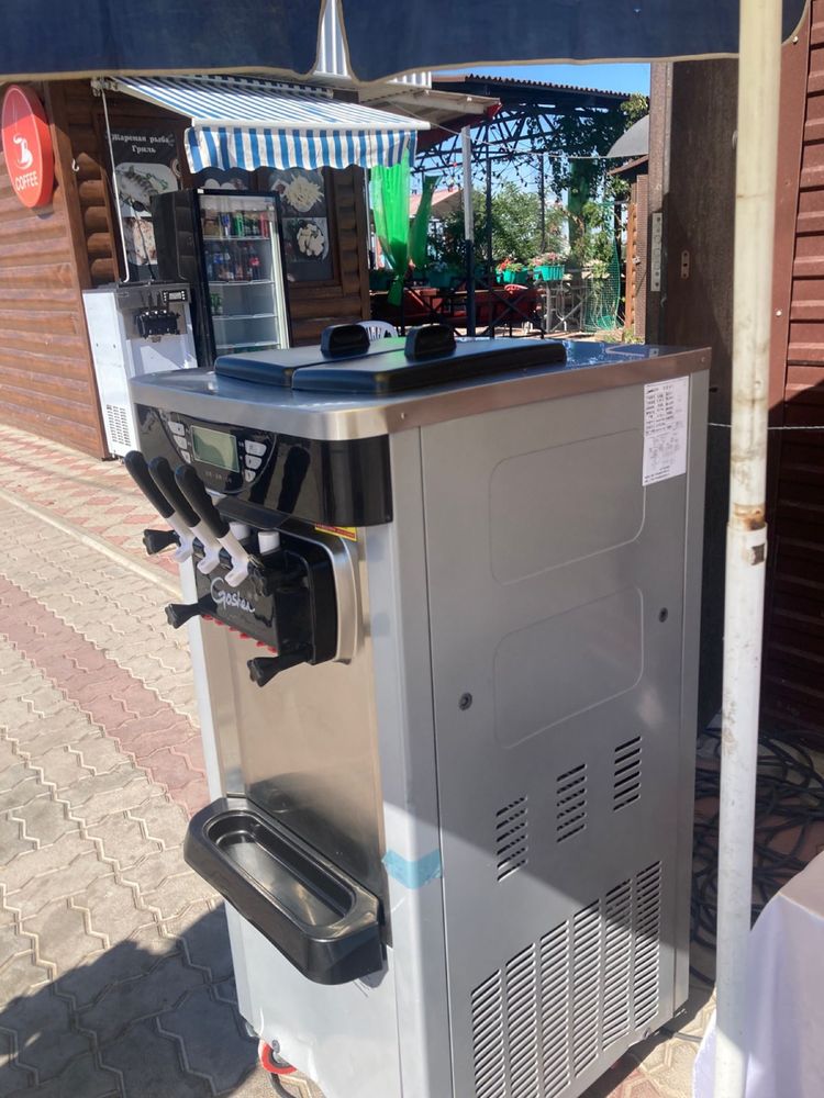 Продам мороженое аппарат
