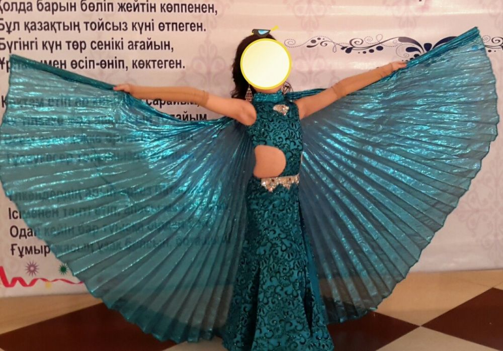 Платье вечернее для девочек.Костюмы для восточных танцев.