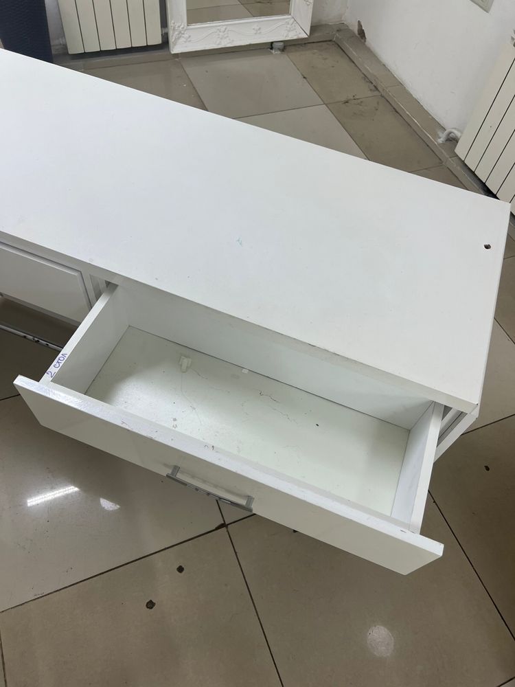 Стол для маникюра