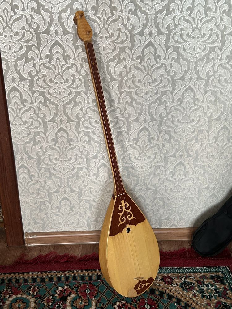 Продам домбру.