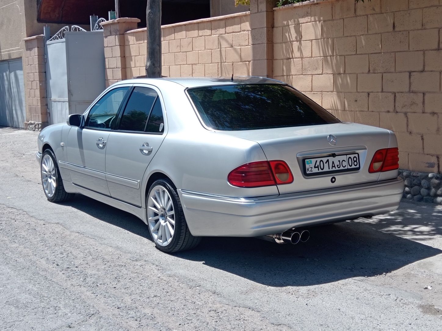 Продам титановые диски AMG от 211  Е63