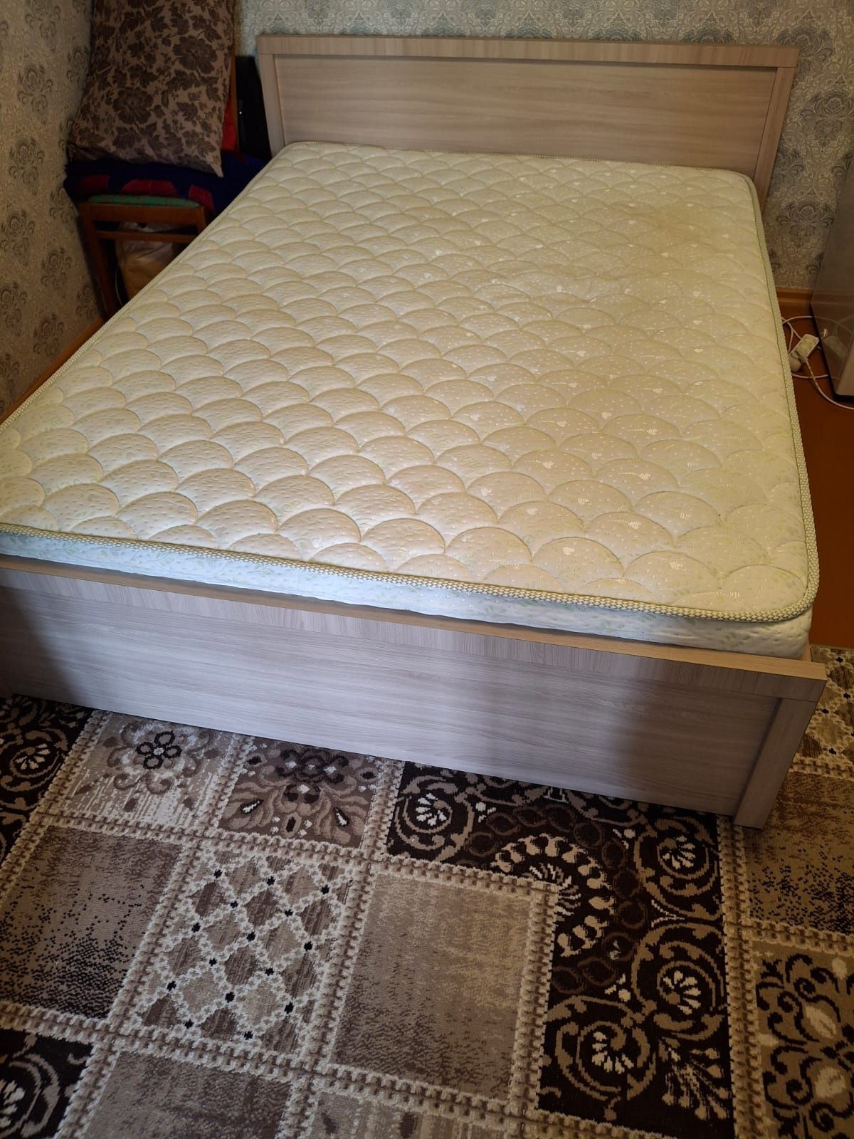Продам кровать двухспалную