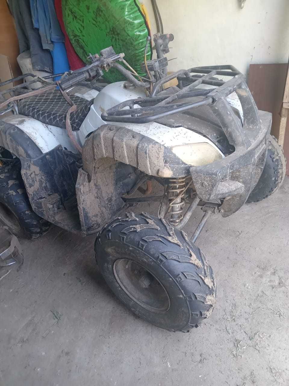 Продам квадроцикл атв200