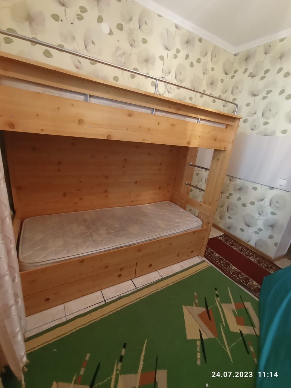 Кровать двухъярусная чисто дерево