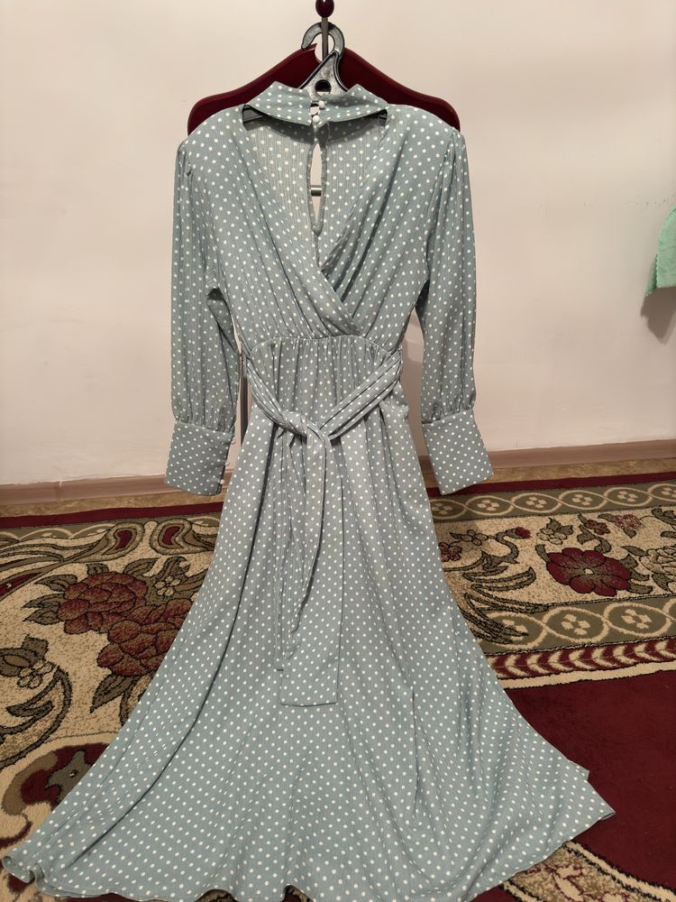 Вечерние платья