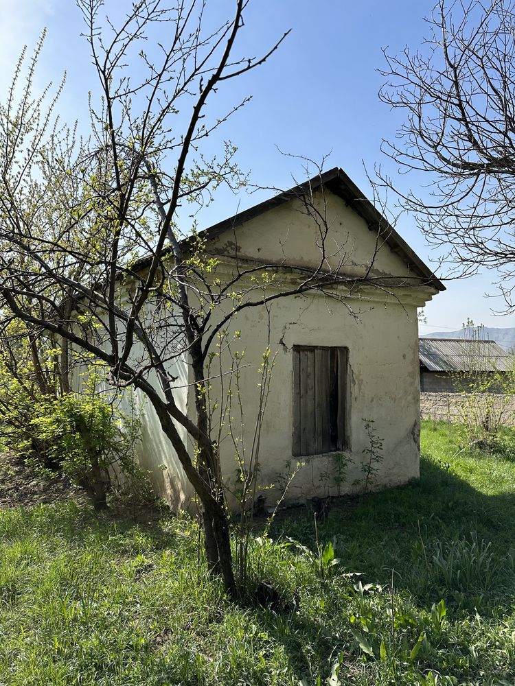 Продаеться участок с родником