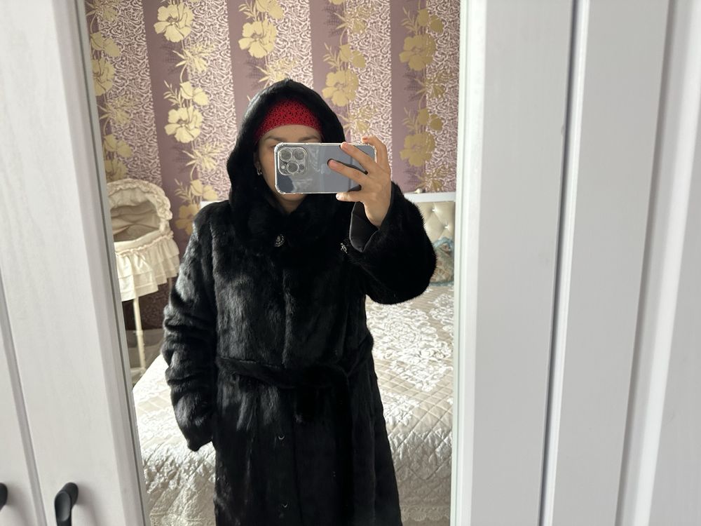 Норковая шуба качественная  продается как новая
