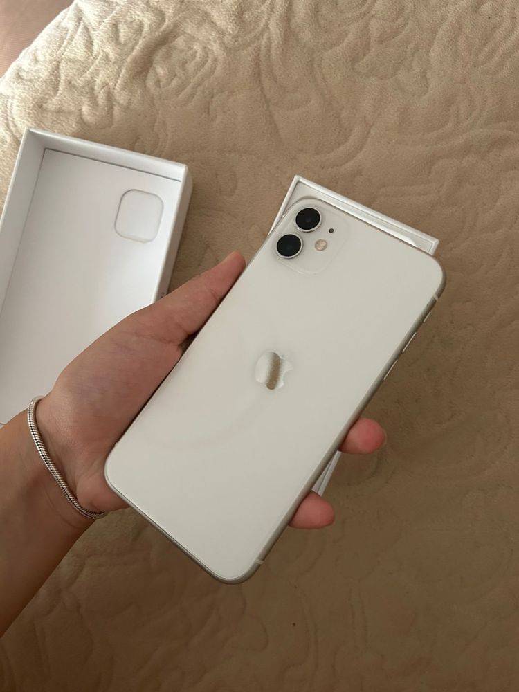 Iphone 11 64 гб хорошее состояние