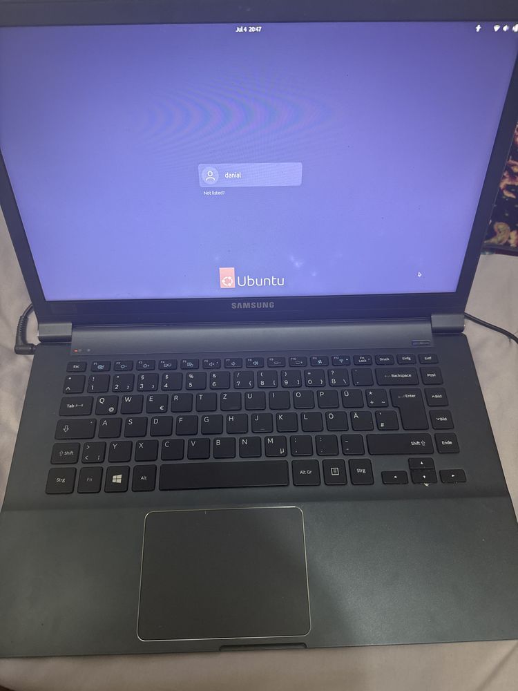 Модель: Samsung NP900X4C