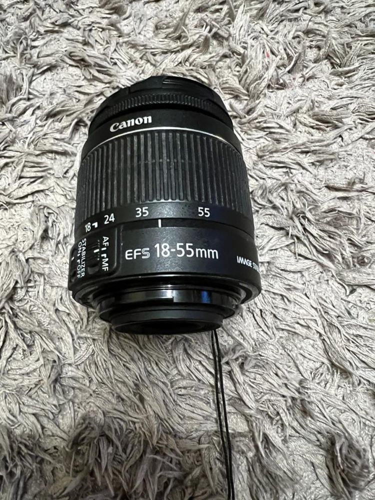 Полупрофессиональный фотоаппарат Canon EOS 650D