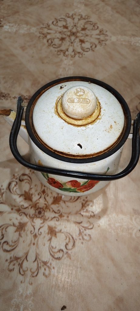Продам обычный чайник
