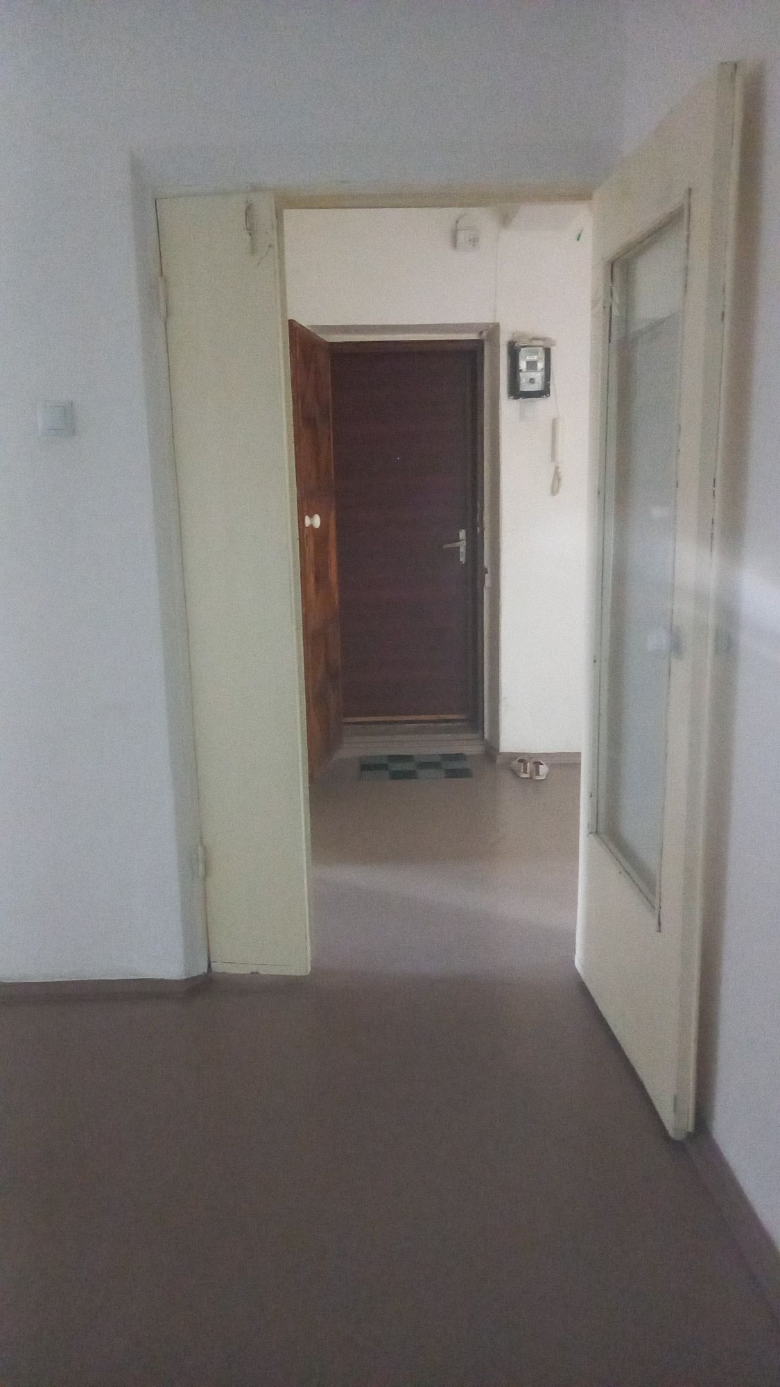 Продам 2 комнатную в Таразе