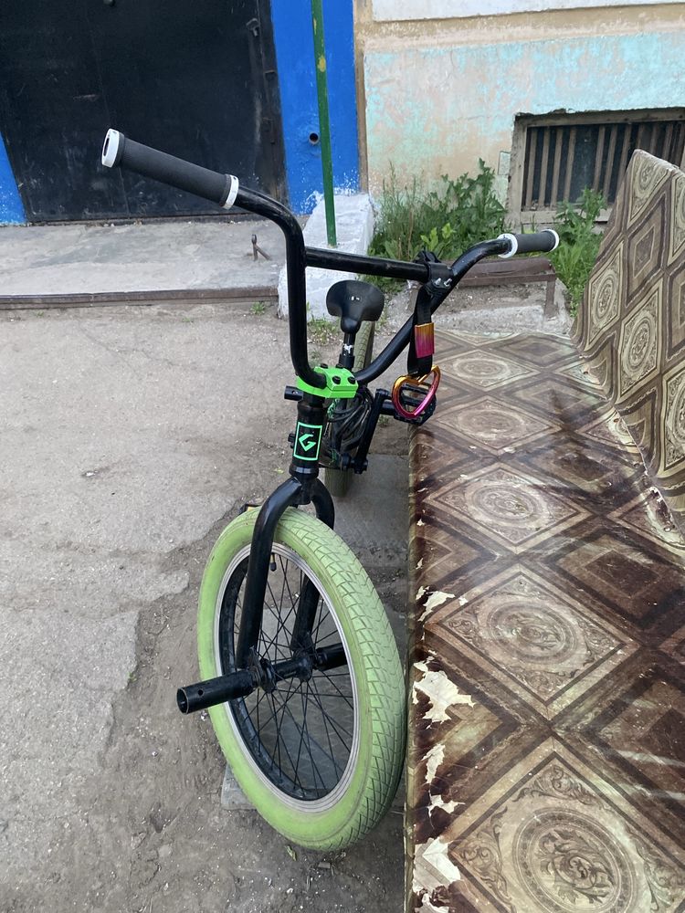 Обменяю электросамокат и BMX