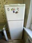 Продам б у холодильник Indesit