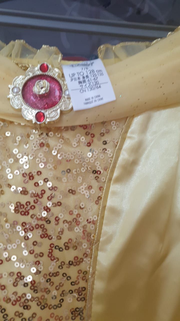 Продам детскую платье