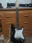 Squier stratocaster sss black