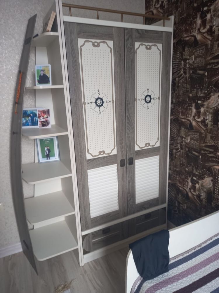 Продам спальный комплект