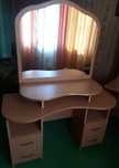Продам туалетный столик,самовывоз