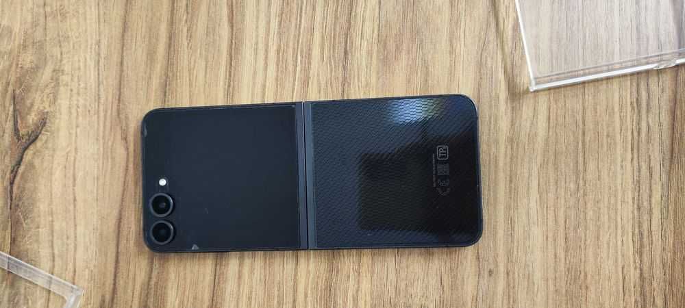 Samsung z flip 6